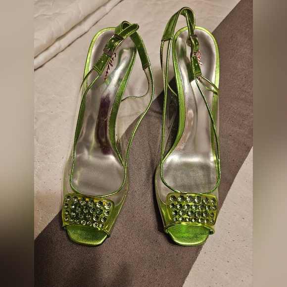 Ladies Shoes - Picture 6 of 7